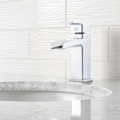 Pfister Polished Chrome Kenzo Single Control, Centerset Bath Faucet LG42-DF0C