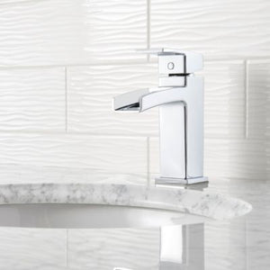 Pfister Polished Chrome Kenzo Single Control, Centerset Bath Faucet LG42-DF0C