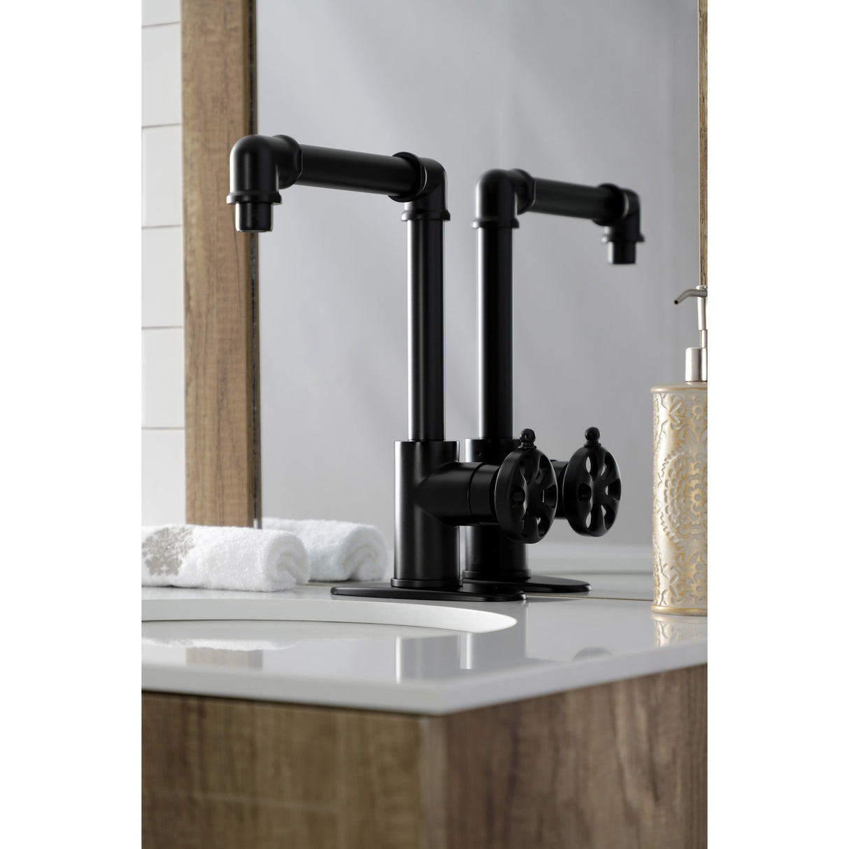 Kingston Brass KSD144RXMB Belknap Single-Handle Bathroom Faucet with Push Pop-Up, Matte Black