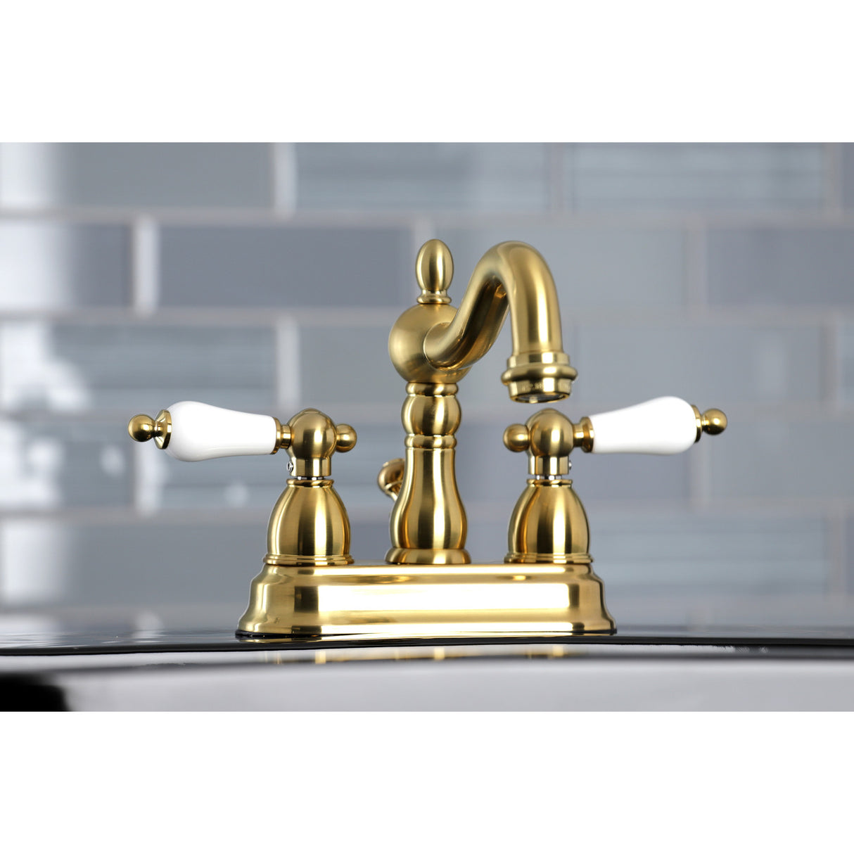 Kingston Brass KB1607PL Heritage 4 in. Centerset Bathroom Faucet, Brushed Brass