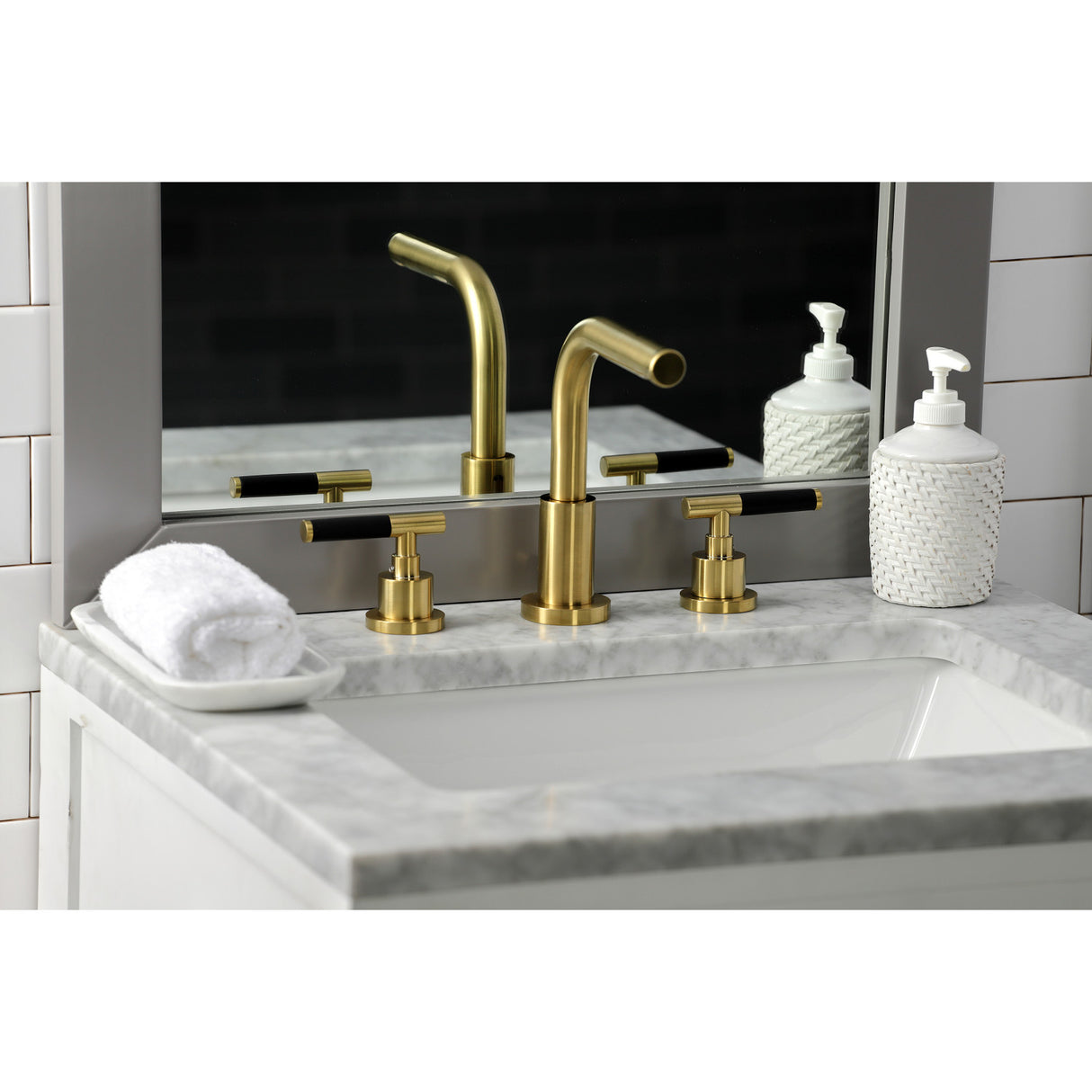 Fauceture FSC8953CKL Kaiser Widespread Bathroom Faucet with Brass Pop-Up, Brushed Brass