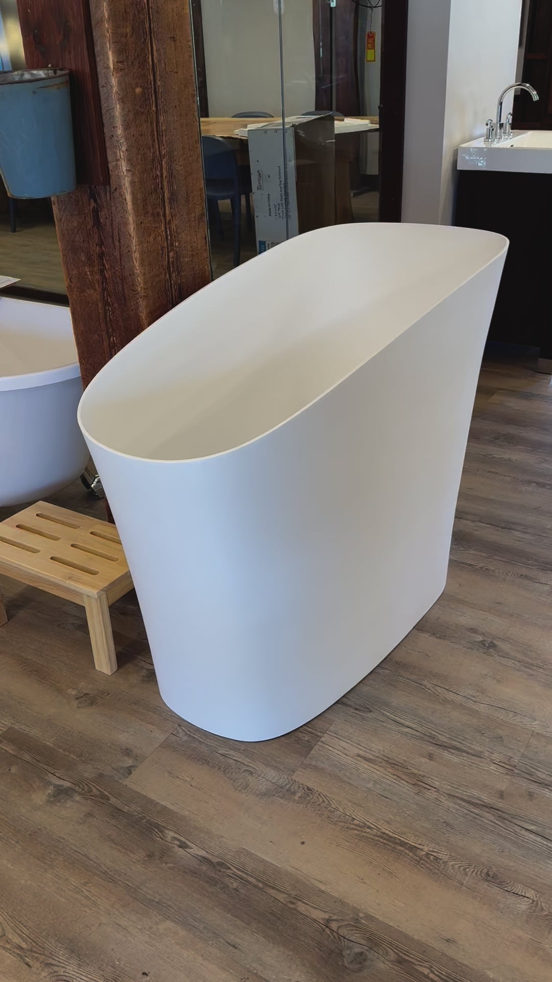 Poshhaus 48" Japanese Soaker Freestanding Bathtub Solid Surface with Stool - Floor Model for Sale