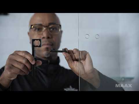 MAAX 139583-900-340-000 Reveal Sleek 71 Return Panel for 36 in. Base with Clear glass in Matte Black