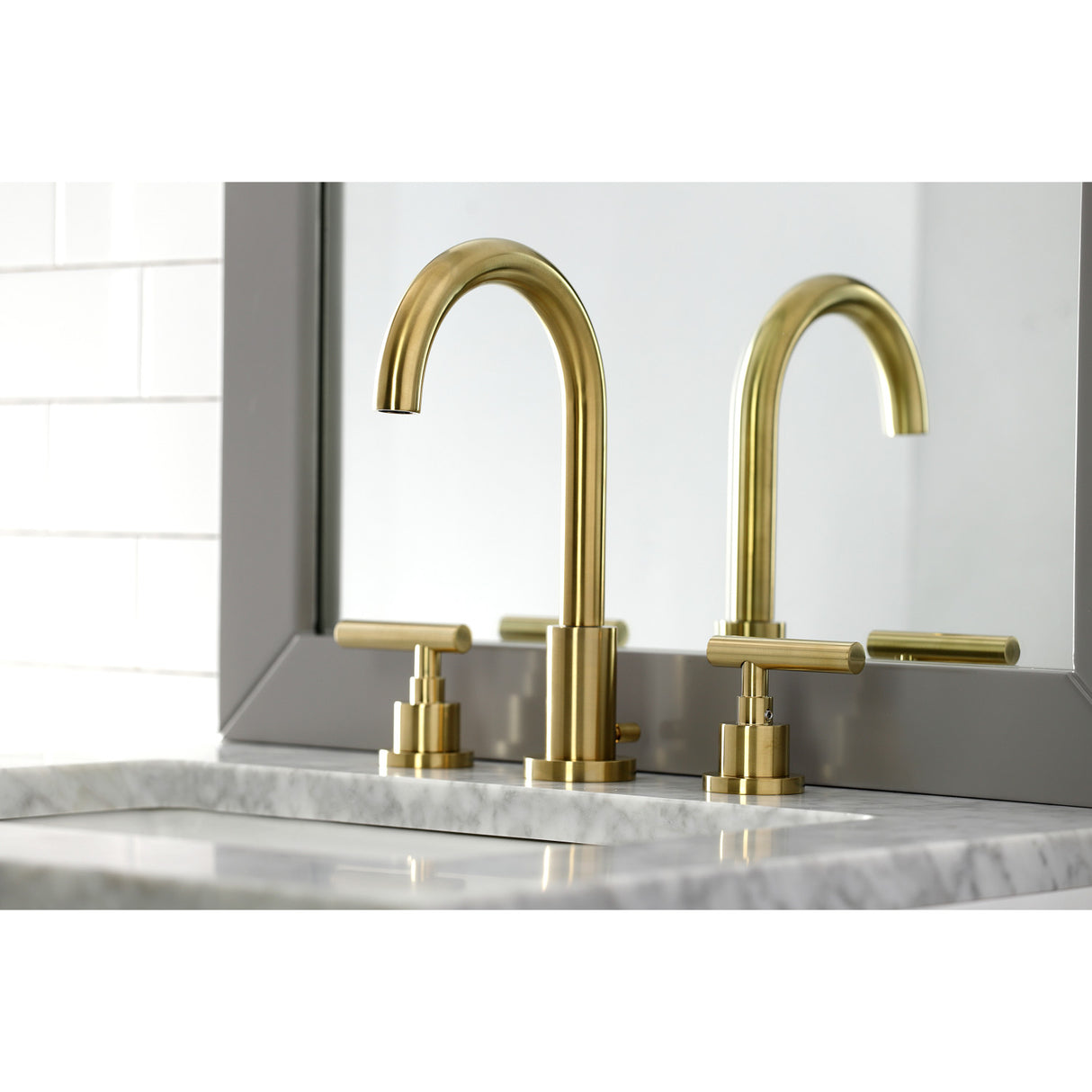 Kingston Brass FSC8923CML Manhattan Widespread Bathroom Faucet with Brass Pop-Up, Brushed Brass