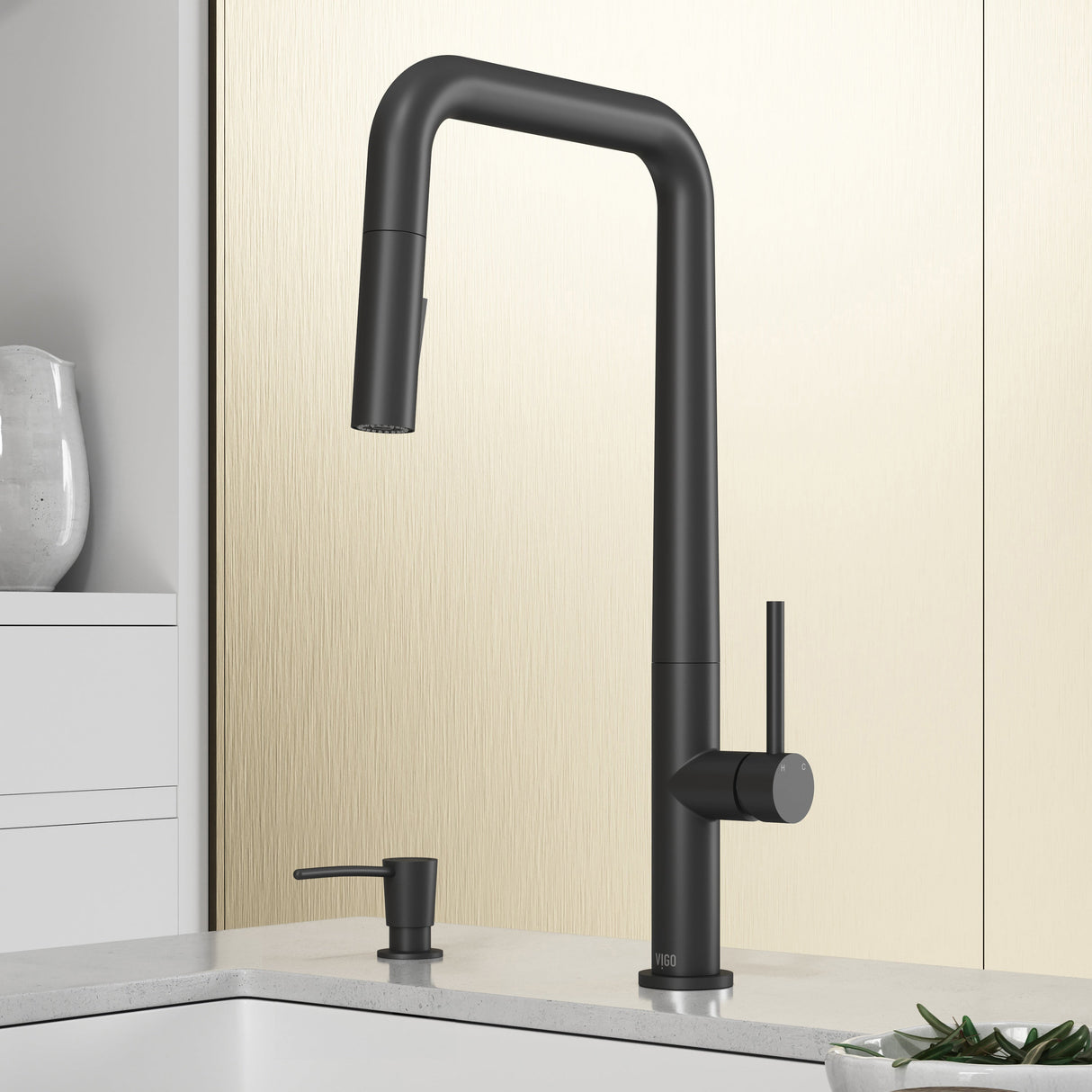 VIGO Parsons Pull-Down Kitchen Faucet with Soap Dispenser in Matte Black VG02031MBK2