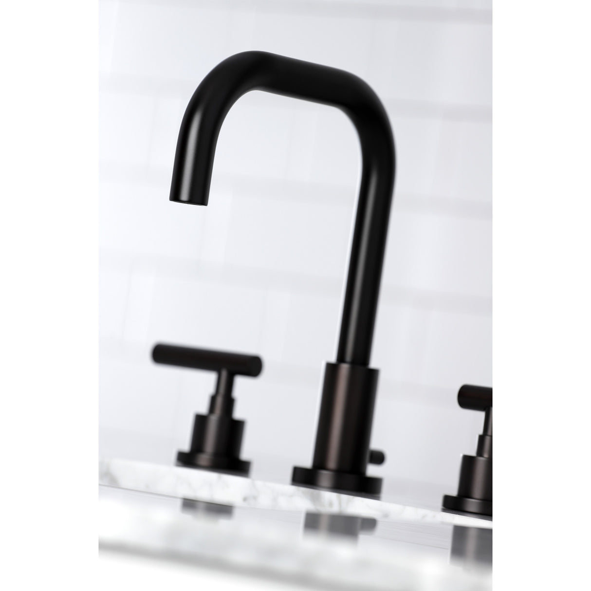 Kingston Brass FSC8935CML Manhattan Widespread Bathroom Faucet with Brass Pop-Up, Oil Rubbed Bronze