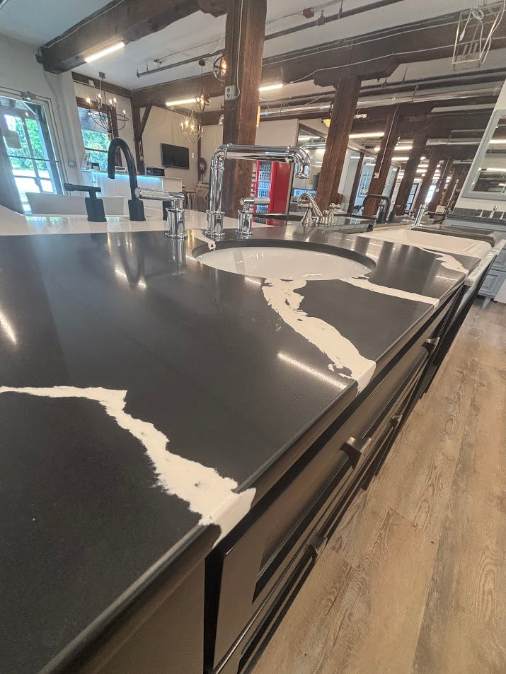 36" Adler Vanity in Black  Quartz Countertop & Avallon Chrome Faucet