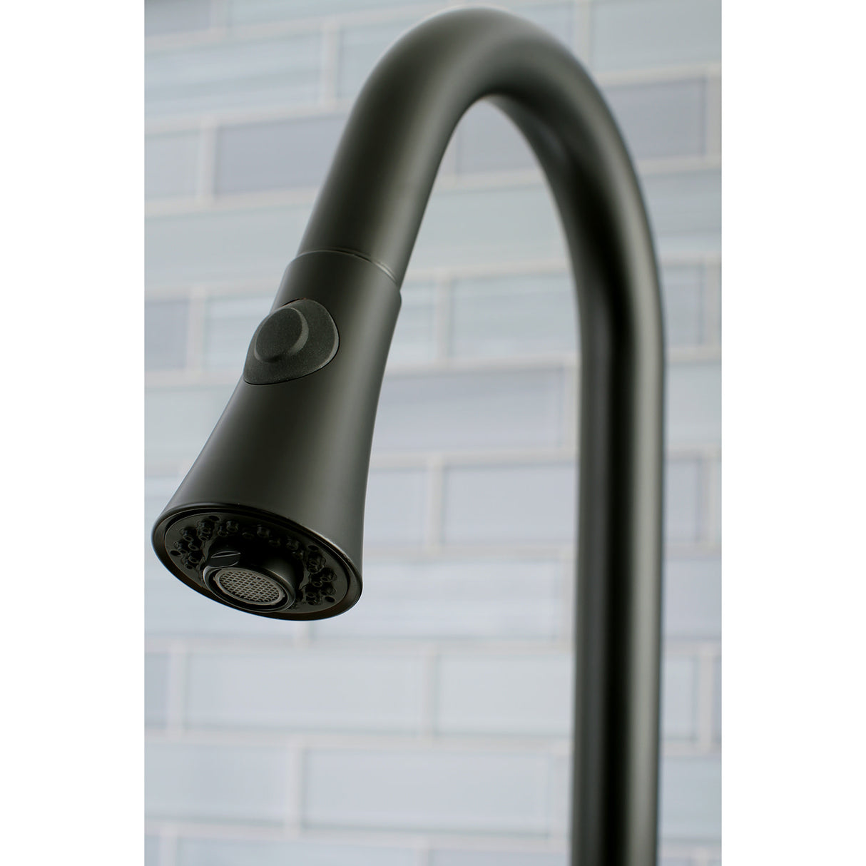 Gourmetier LS8720DL Concord Single-Handle Pull-Down Kitchen Faucet, Matte Black