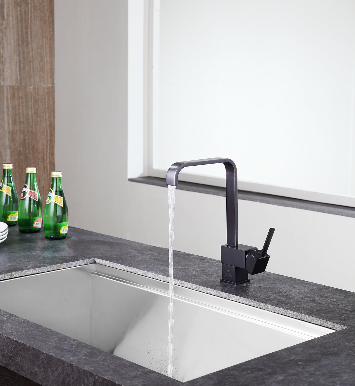 ANZZI KF-AZ220ORB Sabre Single-Handle Standard Kitchen Faucet in Oil Rubbed Bronze