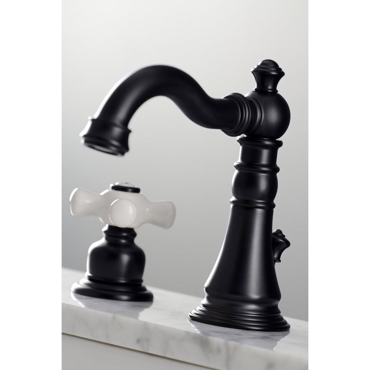 Fauceture FSC1970PX American Classic Widespread Bathroom Faucet, Matte Black