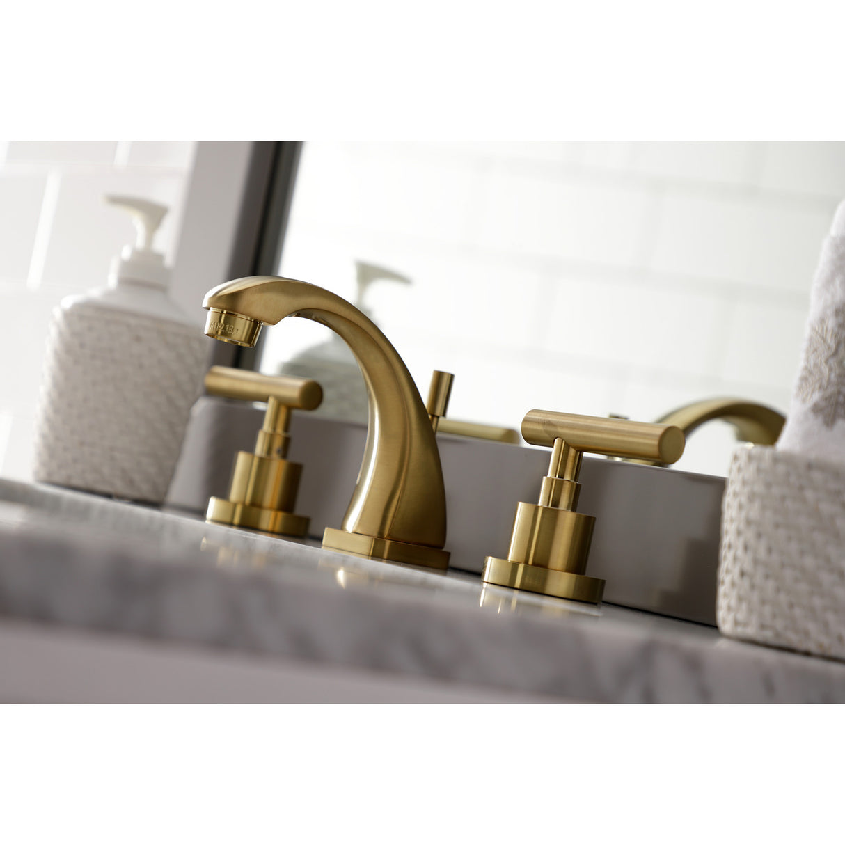 Kingston Brass KS4947CML Manhattan 8 in. Widespread Bathroom Faucet, Brushed Brass