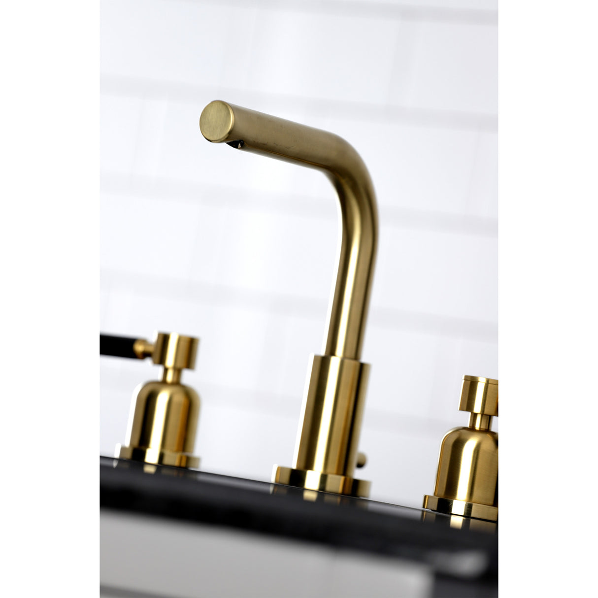 Fauceture FSC8953DKL 8 in. Widespread Bathroom Faucet, Brushed Brass