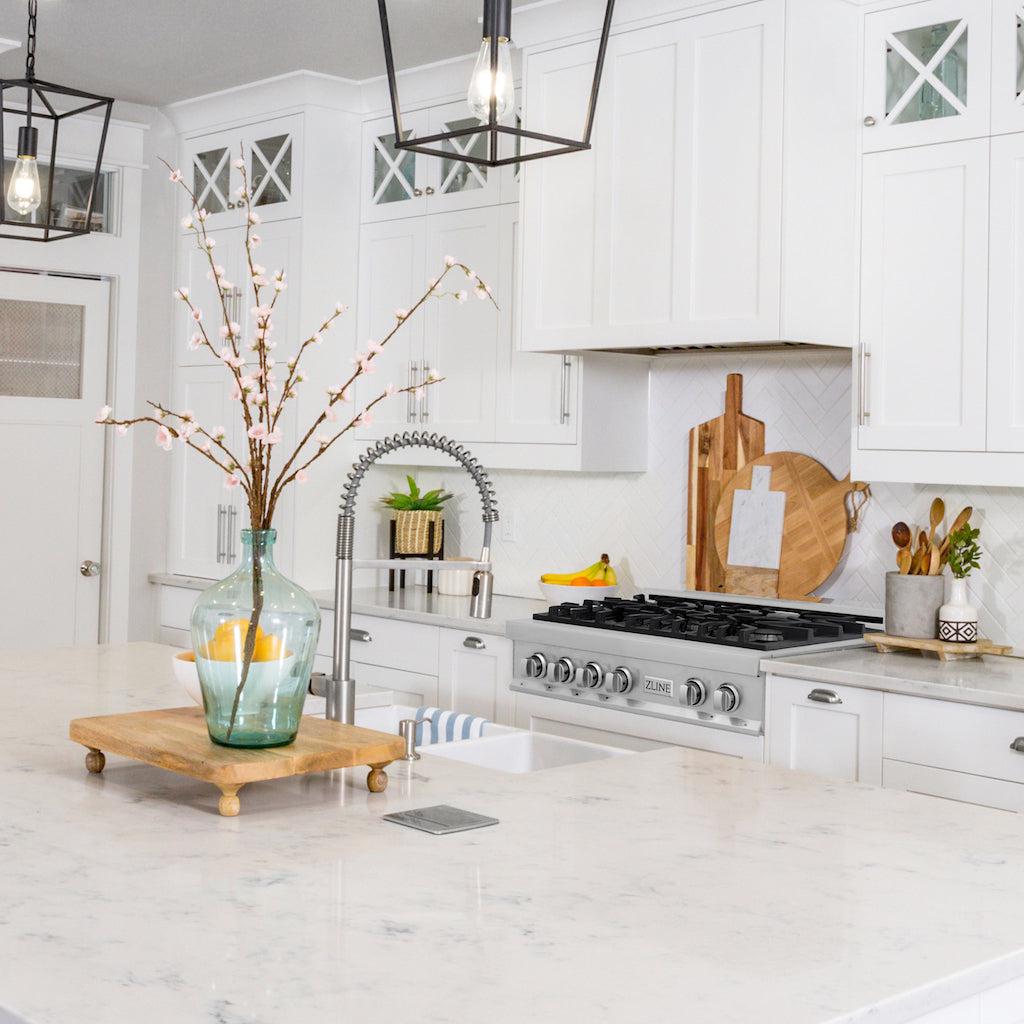 ZLINE 36 in. Legacy Gas Rangetop with 6 Burners and Porcelain Cooktop in Stainless Steel (RT36)